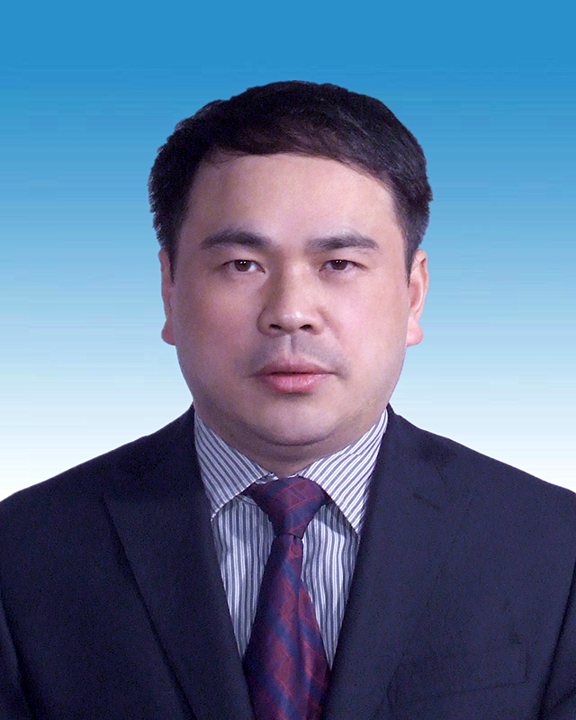 二级调研员 严立武